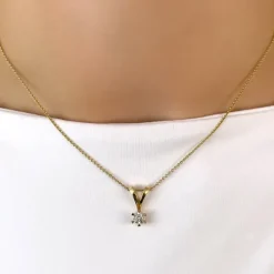 0,30 ct lab grown diamant solitairevedhæng i 14 karat guld 0,30 ct