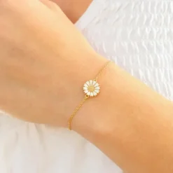 11 mm marguerit ankerarmbånd i forgyldt sølv med margueritvedhæng i forgyldt sølv - Marie