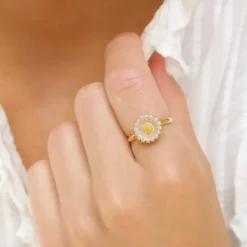 11 mm marguerit lilla ring i forgyldt sølv - Marie