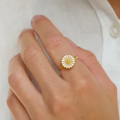 12 mm marguerit ring i forgyldt sølv - Marie