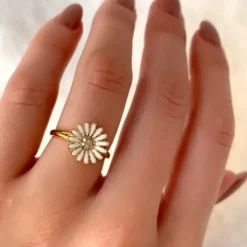 11 mm marguerit ring i forgyldt sølv - Matilda