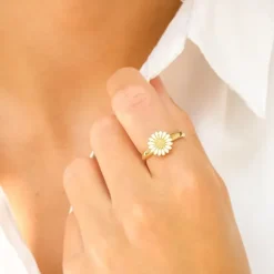 10 mm marguerit ring i forgyldt sølv - Matilda