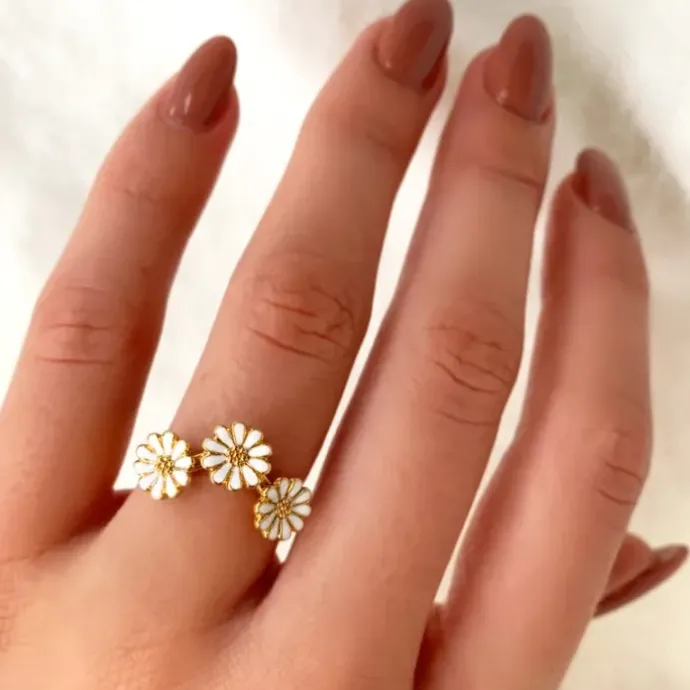 7 mm marguerit ring i forgyldt sølv - Maggie