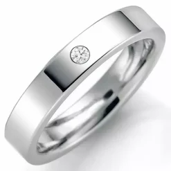 4 mm vielsesring i 9 karat hvidguld 0,03 ct