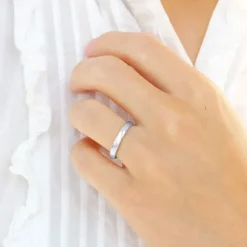3 mm vielsesring i 9 karat hvidguld