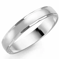 4 mm vielsesring i 14 karat hvidguld
