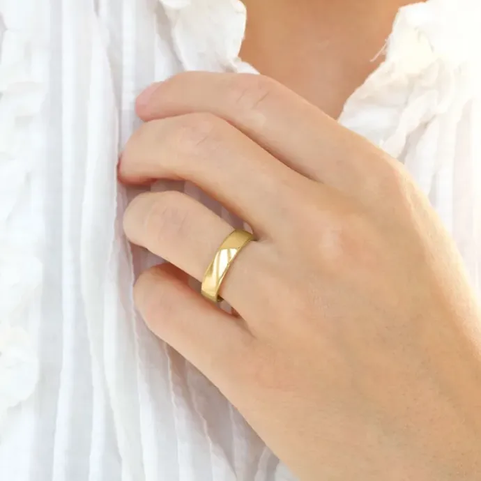 5 mm vielsesring i 9 karat guld