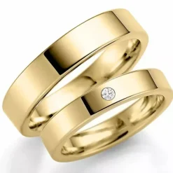 4 mm vielsesringe i 9 karat guld 0,03 ct - sæt