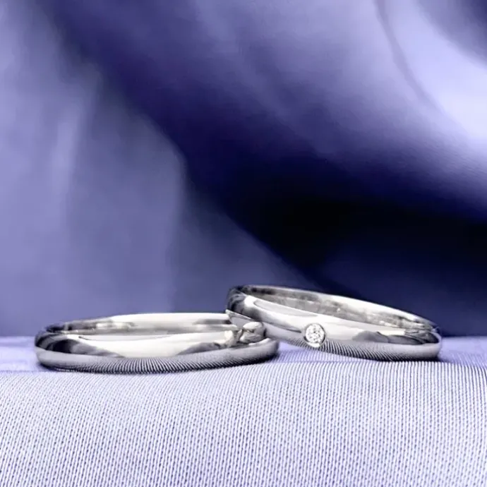 3 mm vielsesringe i 9 karat hvidguld 0,02 ct - sæt