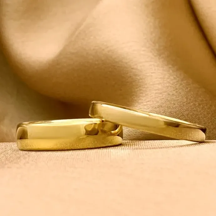 5 og 3 mm vielsesringe i 9 karat guld - sæt