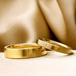 5 og 3 mm vielsesringe i 9 karat guld - sæt