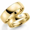 6 og 4 mm vielsesringe i 9 karat guld 0,03 ct - sæt
