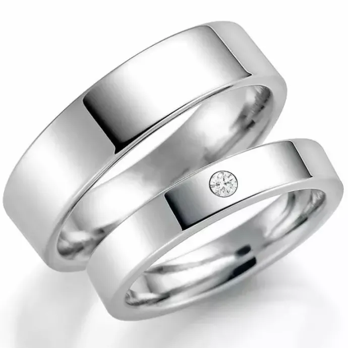 6 og 4 mm vielsesringe i 9 karat hvidguld 0,03 ct - sæt