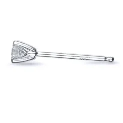 1 x 0,10 ct diamant solitaireørestik i 14 karat hvidguld med diamant