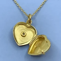 15 x 15 mm hjerte medaljon i forgyldt sølv