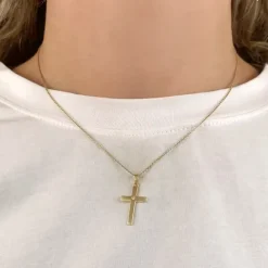 14 x 22 mm kors vedhæng i 8 karat guld