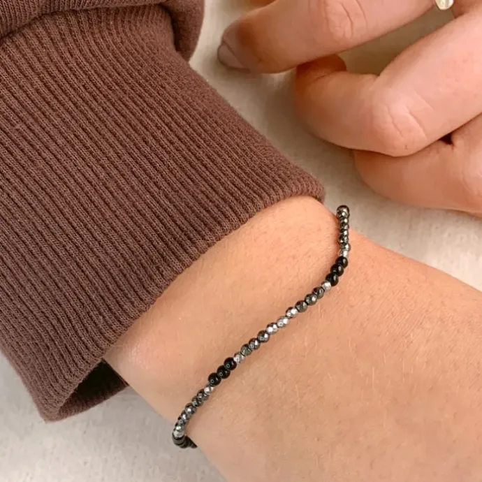 Armbånd med onyks og hematite.