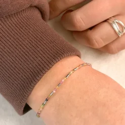 Armbånd med turmalin og hematite.