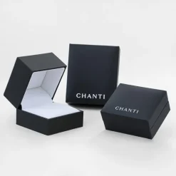 Bogstav E diamant vedhæng i 9 karat hvidguld 0,071 ct