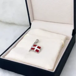 Dannebrog flag vedhæng i sølv