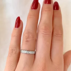 Diamant alliancering i 14 karat hvidguld 5 x 0,03 ct