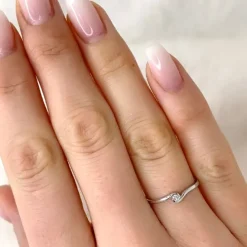 Diamant ring i 9 karat hvidguld 0,02 ct