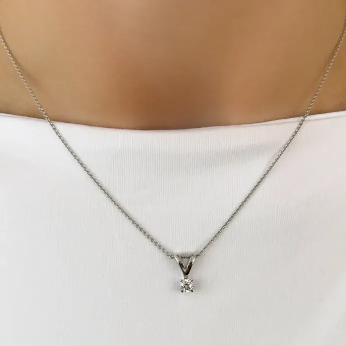 Diamant solitairevedhæng i 14 karat hvidguld 0,20 ct
