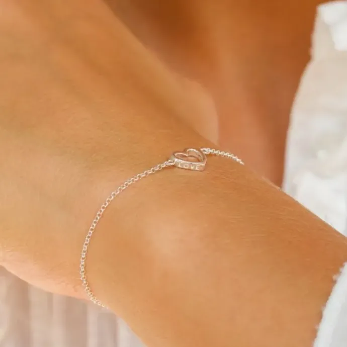 Elegant hjerte armbånd i sølv