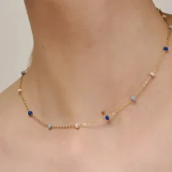 Enamel Lola Bold Marine halskæde i forgyldt sølv blå emalje