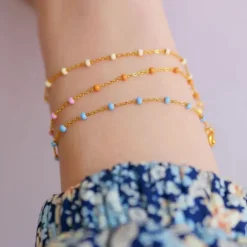 Enamel Lola Daisy armbånd i forgyldt sølv hvid emalje