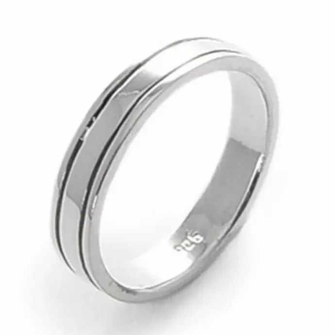 Enkel ring i sølv