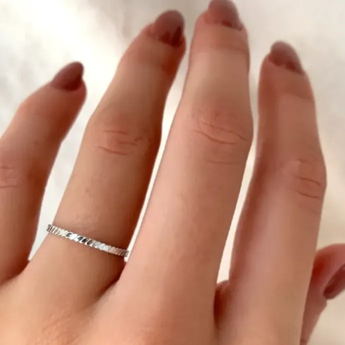 Enkel ring i sølv