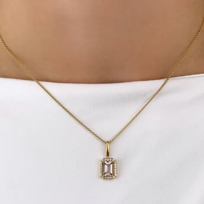 Firkantet morganit diamantvedhæng i 14 karat guld 0,78 ct 0,11 ct