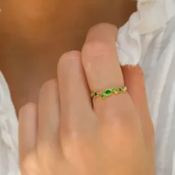Grøn zirkon ring i forgyldt sølv - Bubbly Twist