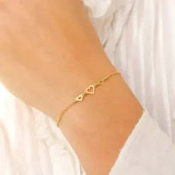 Hjerte armbånd i forgyldt sølv