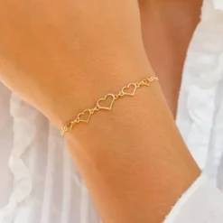 Hjerte armbånd i forgyldt sølv med vedhæng i forgyldt sølv