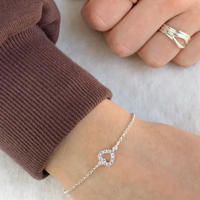 Hjerte armbånd i sølv med hjertevedhæng i sølv