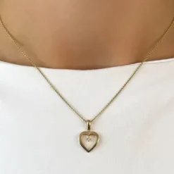 Hjerte diamant vedhæng i 8 karat guld 0,02 ct