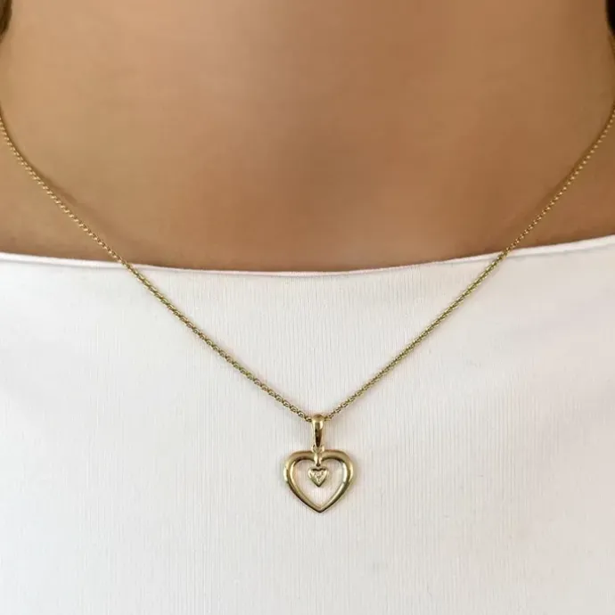 Hjerte diamant vedhæng i 8 karat guld 0,005 ct