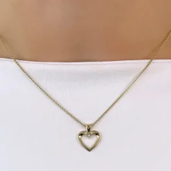 Hjerte diamant vedhæng i 14 karat guld 0,041 ct
