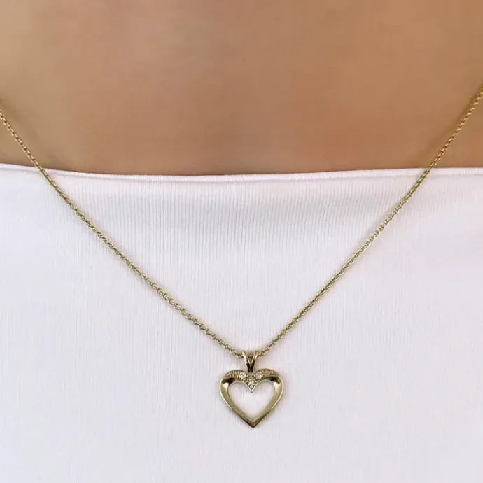 Hjerte diamant vedhæng i 14 karat guld 0,041 ct