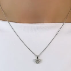 Hjerte diamantvedhæng i 14 karat hvidguld 0,18 ct
