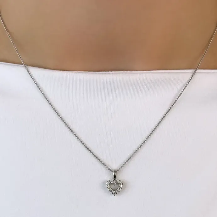 Hjerte diamantvedhæng i 14 karat hvidguld 0,18 ct