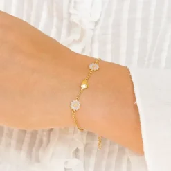 Hjerte marguerit lilla armbånd i forgyldt sølv - Maggie