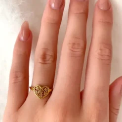 Hjerte ring i 9 karat guld