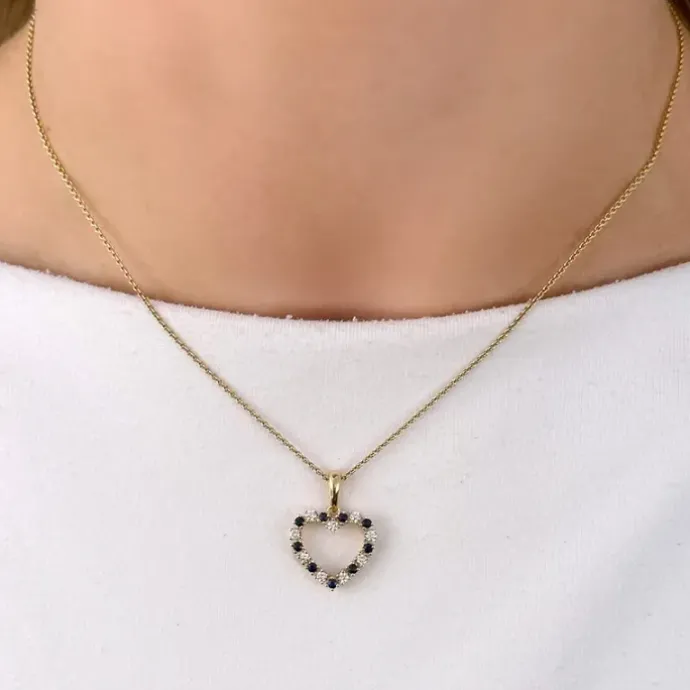 Hjerte safir vedhæng i 14 karat guld 0,20 ct 0,30 ct