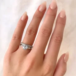 Hvid zirkon sølv ring i sølv