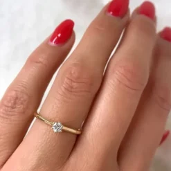 Kampagne - diamant solitairering i 14 karat guld 0,14 ct