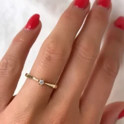 Kampagne - solitairering i 14 karat guld 0,05 ct
