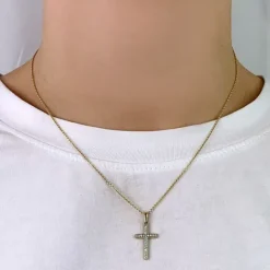 Kors zirkon vedhæng i 8 karat guld med rhodium